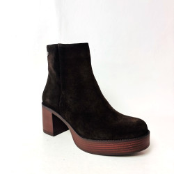 FLUCHOS D9591