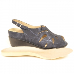 PIE SANTO 190402 MARIN/STOR-1